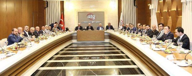 Başbakan Yardımcısı Mehmet Şimşek, Ato’da Sahur Toplantısına Katıldı