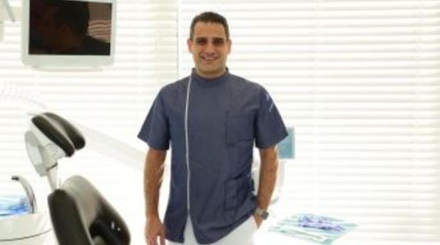 Diş Eksiklikleri Konuşma G&uuml;&ccedil;l&uuml;ğ&uuml;ne, Estetik Ve Kas Fonksiyonlarında Bozukluklara Neden Oluyor