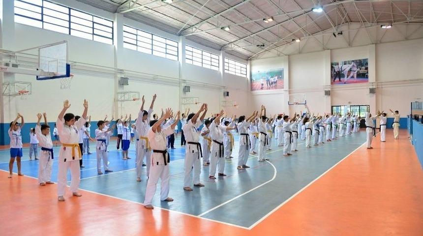 Yıldırım’da Spor Okullarıyla Geleceğe Yatırım