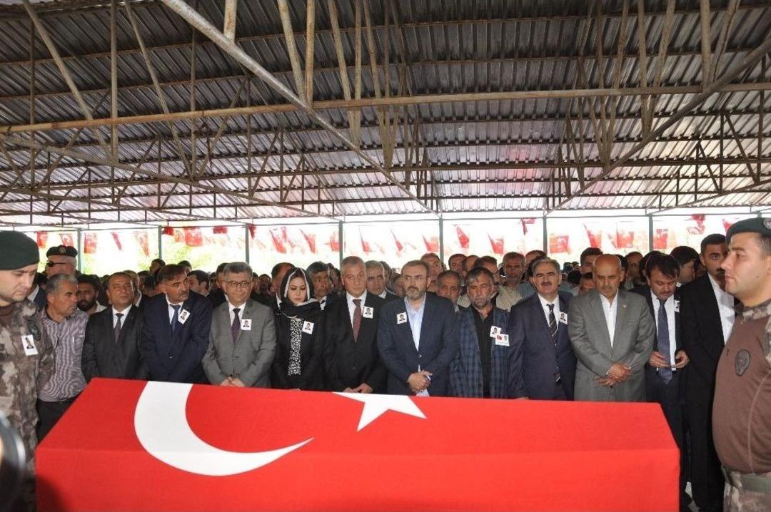 Şehit &Ouml;zel Harekat&ccedil;ı, Son Yolculuğuna Uğurlandı