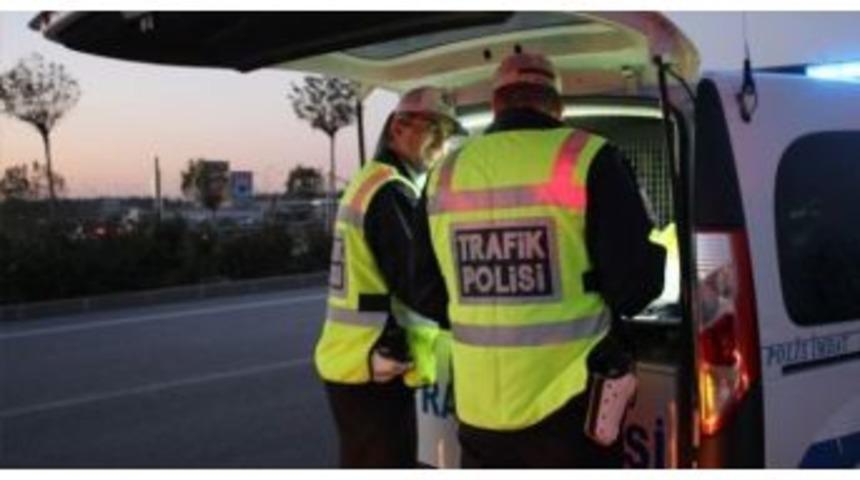 &Ccedil;anakkale&rsquo;de S&uuml;r&uuml;c&uuml;lere Ceza Yağdı