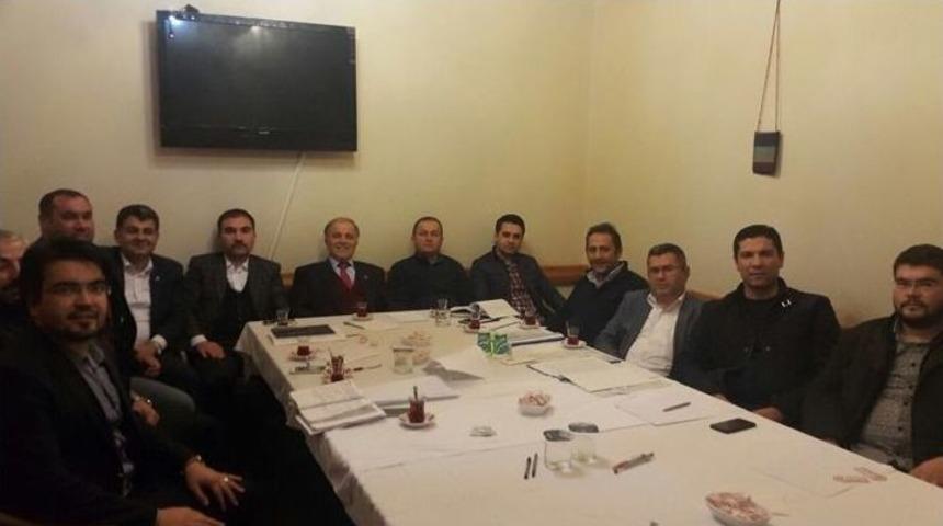 Dağ Y&ouml;resine Modern Hayvan Pazarı