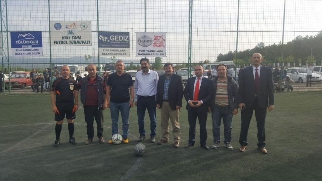 Gediz&rsquo;de Halı Saha Turnuvası
