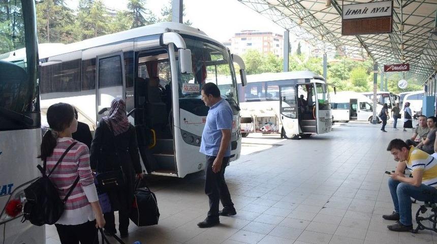 Bayram &Ouml;ncesi Otob&uuml;s Biletlerine İlgi D&uuml;ş&uuml;k