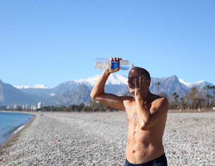 Antalya Zirvesinde Kar, Sahilde Deniz Keyfi G1