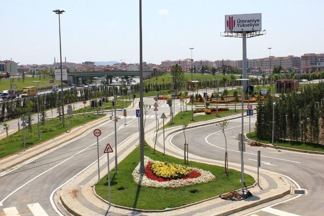 Geleceğin Bilin&ccedil;li Şof&ouml;rleri, &Uuml;mraniye Belediyesi Trafik Eğitim Parkında Yetişiyor