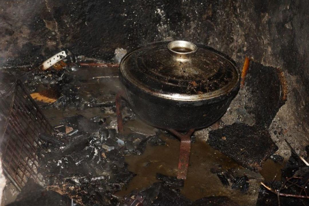 Ocakta Unutulan Yemek Evi Yakıyordu