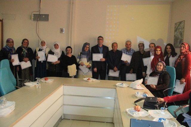 Hakkari Diyabet Okulu İlk Mezunlarını Verdi