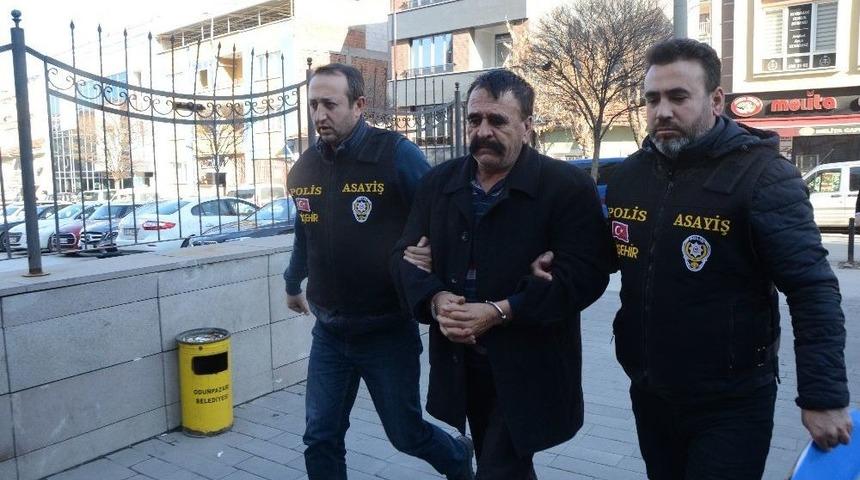 Trafikte Tartıştığı Kişiyi &Ouml;ld&uuml;ren Zanlı Adliyede