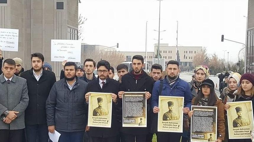 &Uuml;niversite &Ouml;ğrencileri Fahrettin Paşa&rsquo;nın Yeminini Okudu