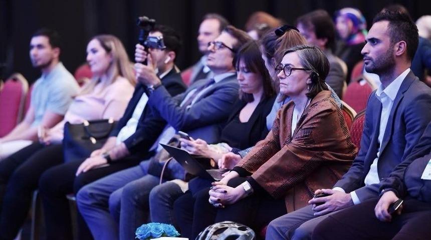 Başkan Demircan: "d&uuml;nyada Şehirler &Uuml;rettikleri &Uuml;r&uuml;nler İle Yarışıyor"