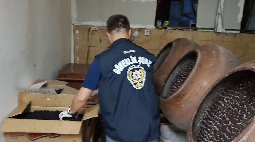 Polisten Bayram &Ouml;ncesi &Ccedil;ikolata Baskını