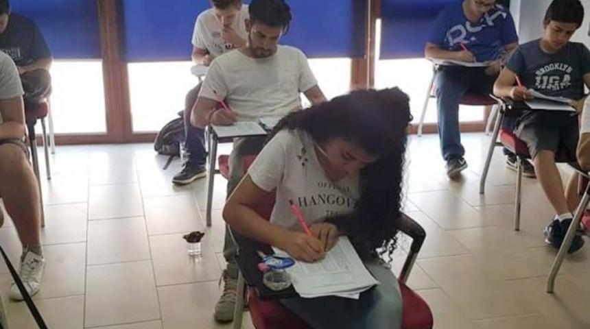 &Uuml;niversite Burs Ve Yerleştirme Sınavlarına Yoğun İlgi Devam Ediyor