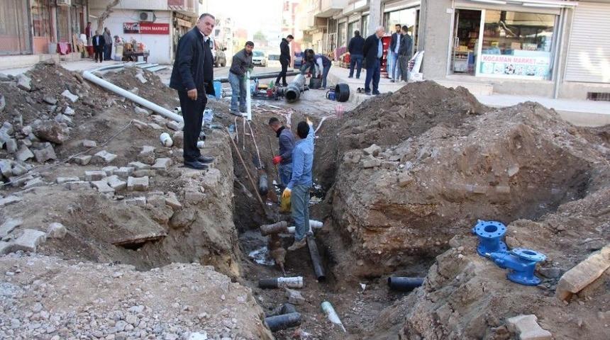 Silopi 1. Cadde&rsquo;de &Ccedil;alışmalar Devam Ediyor
