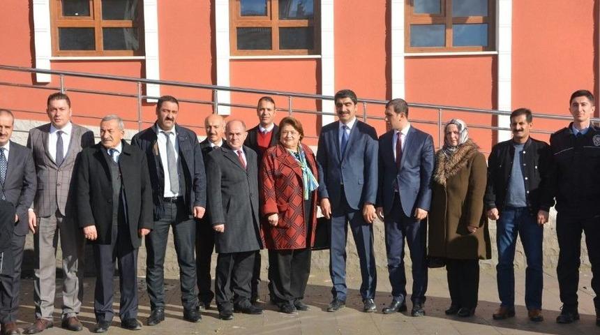 Ko&ccedil;ak İlk&ouml;ğretim Okulunda İlk Ders Zili &Ccedil;aldı