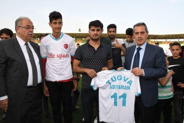 Tügva’dan 972 Öğrenciye Forma Dağıtımı 1