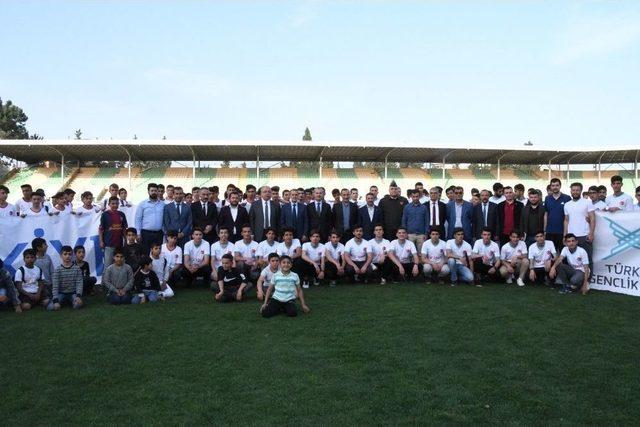 Tügva’dan 972 Öğrenciye Forma Dağıtımı 2