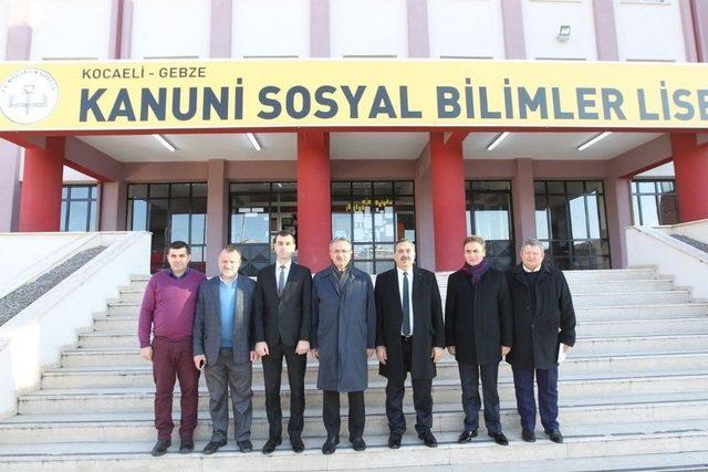 Kaymakam Güler Ve Başkan Köşker Kanuni Lisesi’ne Konuk Oldu