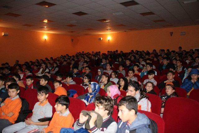 Akçakocalı Öğrenciler Bilal Filmiyle Buluşuyor