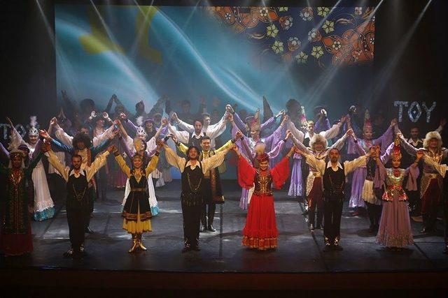 Ortak Miras &rsquo;toy&rsquo; İle Sahnede 2