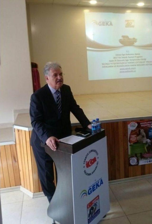 Aydın&rsquo;da Yetiştiricilere &lsquo;buzağı Bakım Ve Besleme&rsquo; Eğitimi Verildi 2