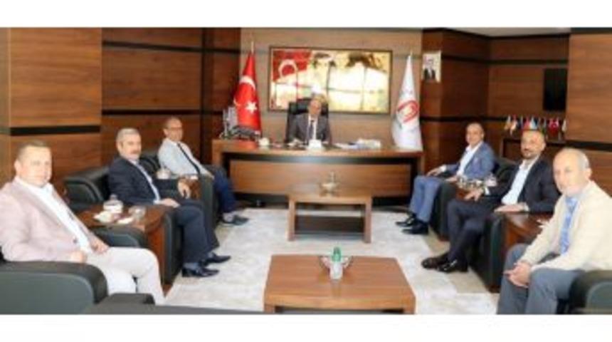 Rekt&ouml;r Orbay: &ldquo;&uuml;niversitemizin Akademik Bilgi Birikimi Ve Fiziksel Alt Yapısı Sanayimizin Hizmetinde&rdquo;