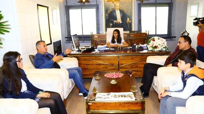 Hatice İlayda Ok&ccedil;u Manavgat Belediye Başkanı Oldu