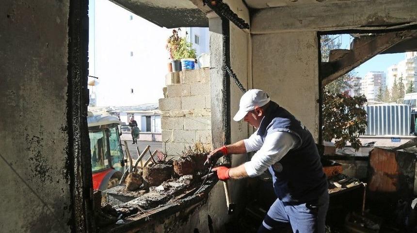 Yanan Evi Mezitli Belediyesi Onaracak