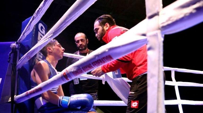 Bayburt Belediyesi Tuğra Boks Kul&uuml;b&uuml;nden Bir Madalya Daha