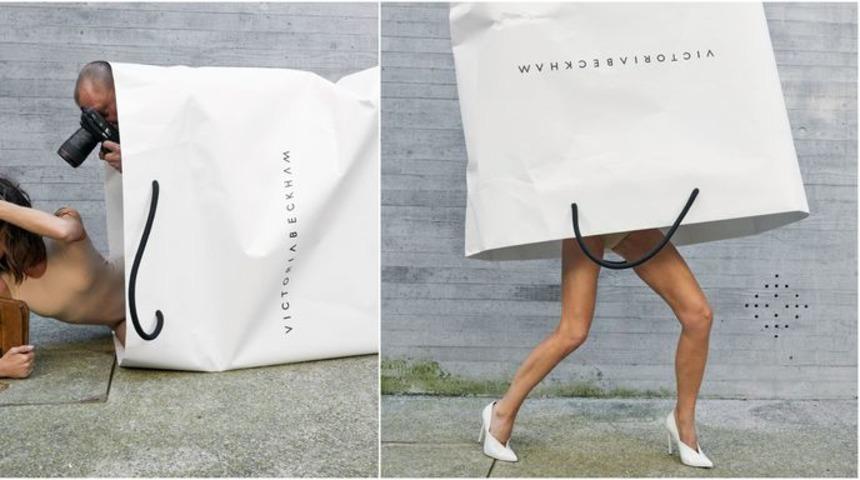 Victoria Beckham, 10 yıl sonra kendi adını taşıyan çantanın içine girdi