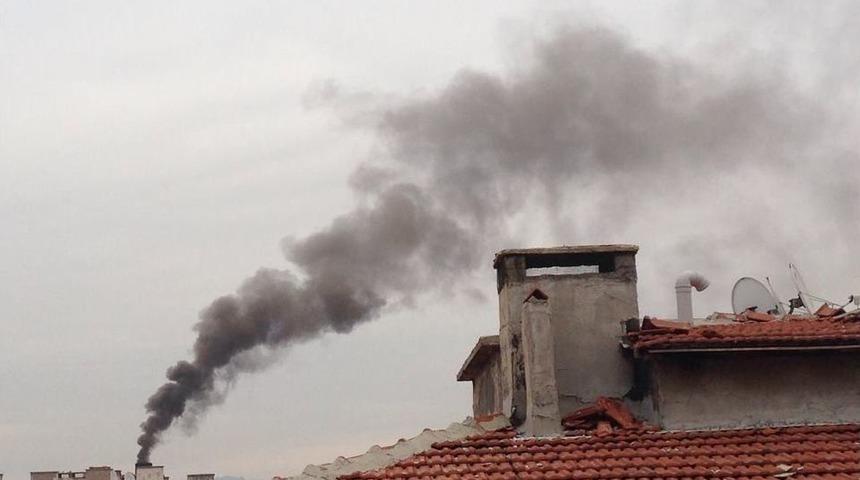 Keşan’da Bacalarda Kara Dumanlar Yükseliyor