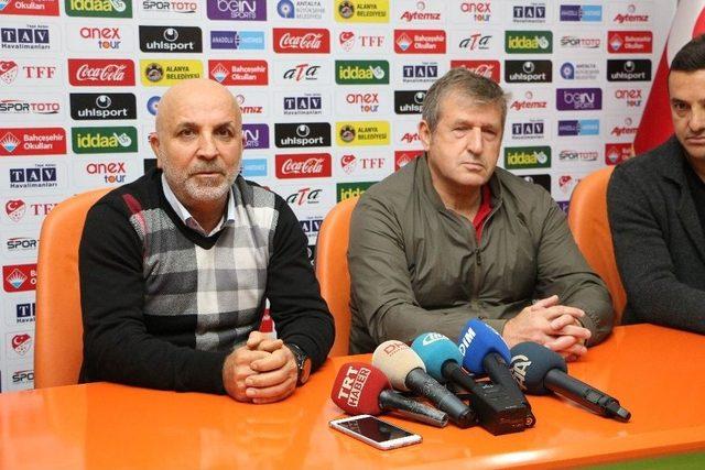 Alanyaspor, Safet Susic İle Yollarını Ayrıldı