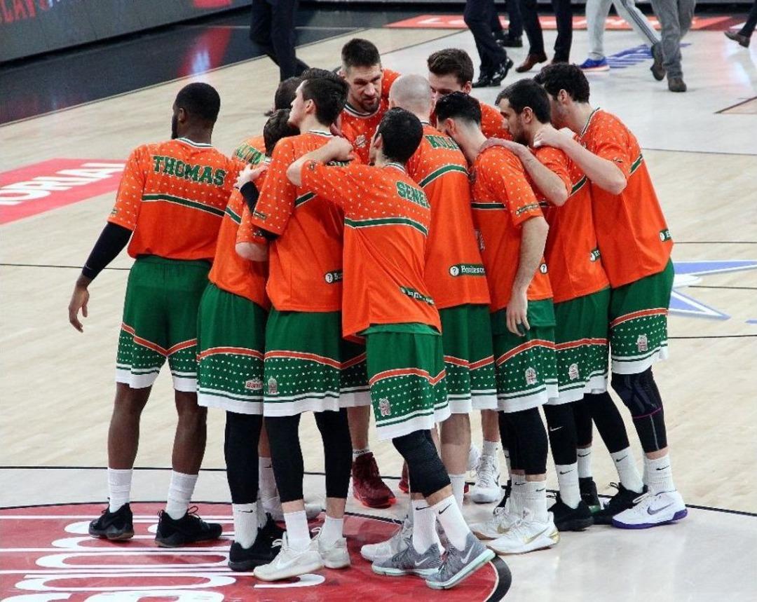 Tahincioğlu Basketbol S&uuml;per Ligi- Anadolu Efes: 77 - Banvit: 99