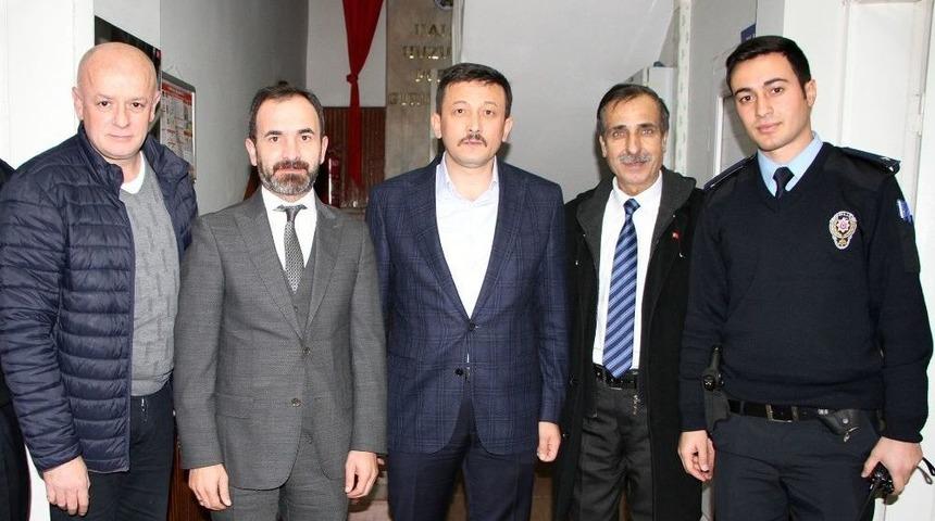 Ak Parti Genel Başkan Yardımcısı Dağ, İzmir&rsquo;de Polisler Ve Taksicilerle Bir Araya Geldi