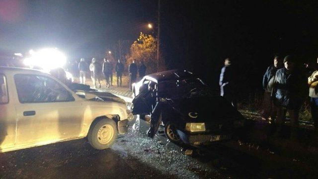 Zonguldak’ta İki Otomobil Çarpıştı: 5 Yaralı