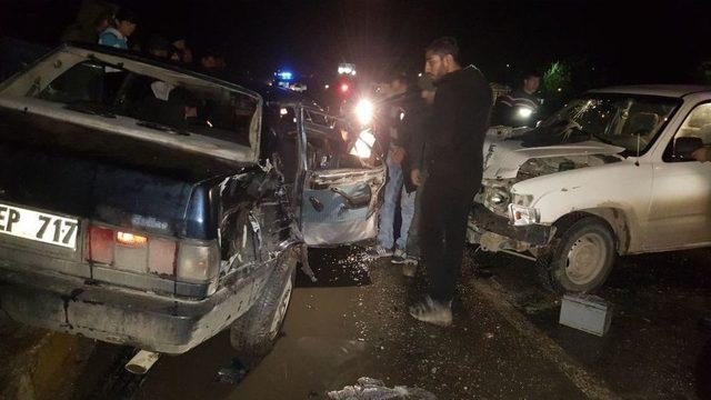 Zonguldak’ta İki Otomobil Çarpıştı: 5 Yaralı