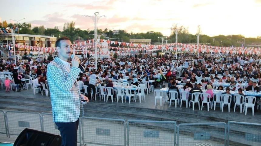 Başkan Vekili &Ccedil;i&ccedil;ekli&rsquo;den Memur-sen Toki Sakinlerine M&uuml;jde