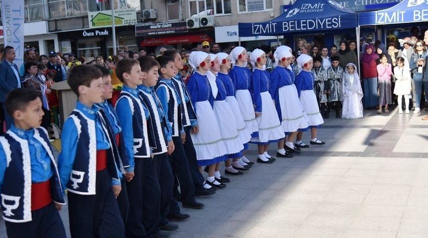 İzmit Dünya Çocukları İle Renklendi