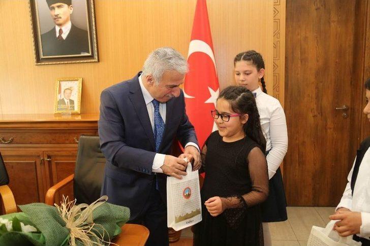 Uykusuzluktan Dert Yanan Minik Vali: "acilen Tekli Eğitime Geçilmeli" G4