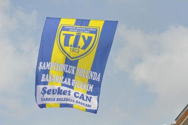 Başkan Can, İlçeyi Tarsus İdman Yurdu Bayraklarıyla Donattı 1