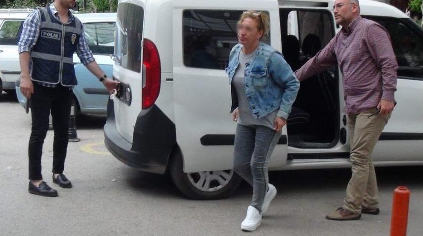 Manisa&rsquo;da Fuhuş Operasyonu: 3 G&ouml;zaltı