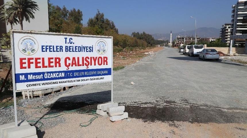 Efeler Belediyesi Zeybek Mahallesini Tozdan Kurtardı