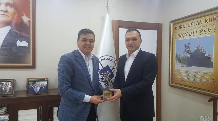 Başkan Yal&ccedil;ın, Fabrika M&uuml;d&uuml;r&uuml;yle Bir Araya Geldi