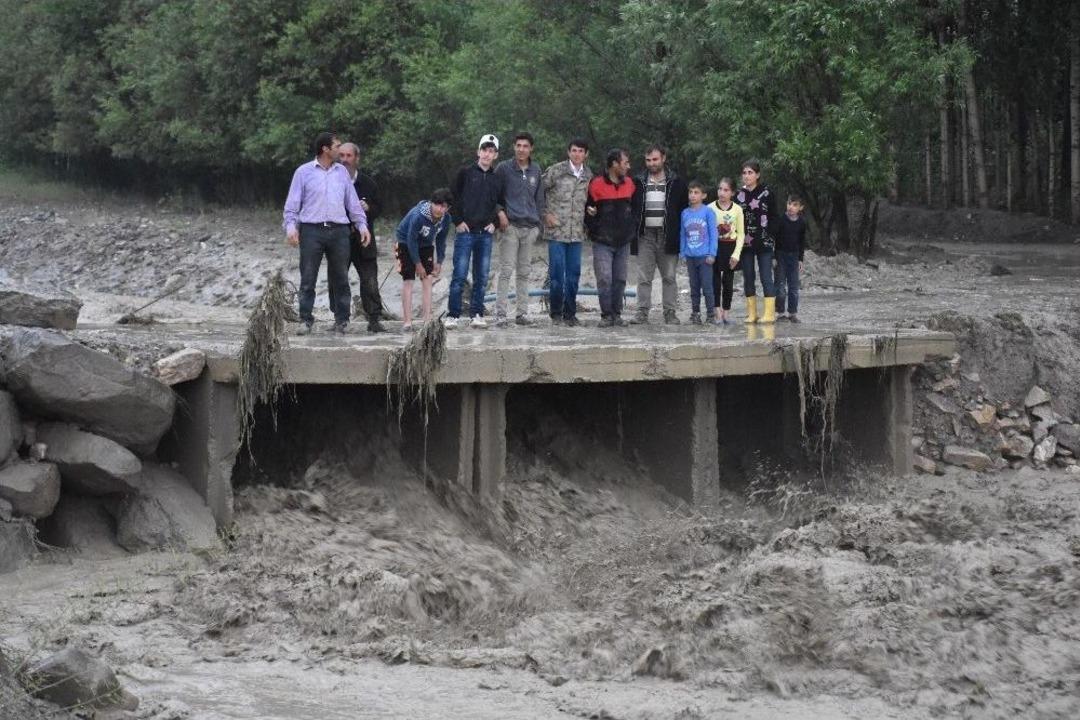 Muş&rsquo;ta Sel Faciası: 1 &Ouml;l&uuml;