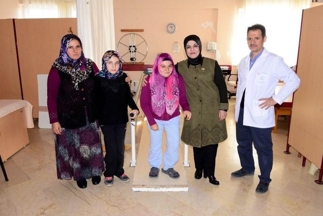 Engelli Kardeşlerin Y&uuml;r&uuml;me Mutluluğu