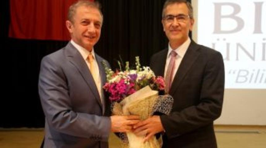 Prof. Dr. Adnan Y&uuml;ksel&rsquo;den İhlas Koleji &Ouml;ğrencilerine Tavsiyeler