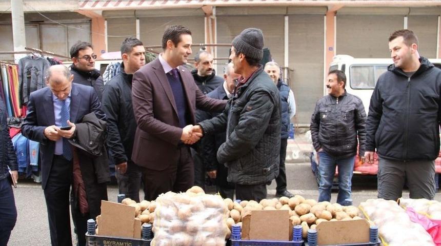 Başkan G&uuml;len&ccedil; Pazar Esnafıyla Bir Araya Geldi