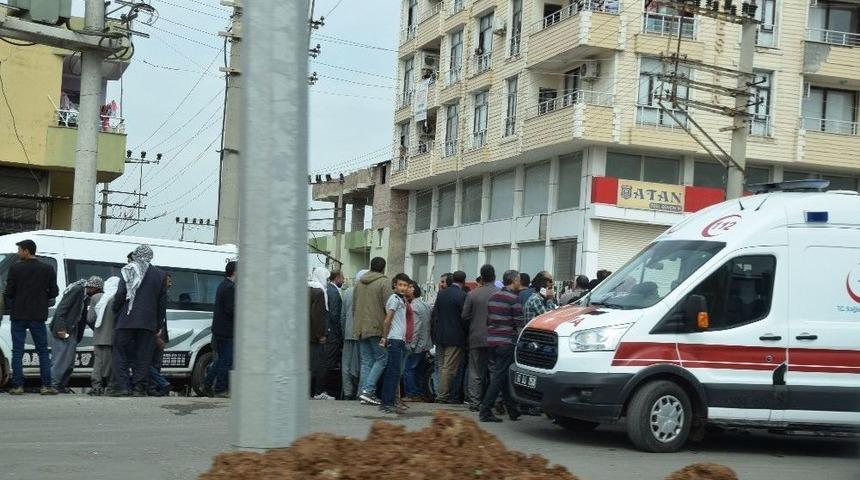 Viranşehir&rsquo;de Elektrik &Ccedil;arpması: 2 Ağır Yaralı