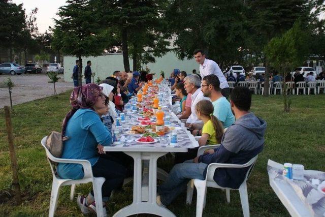 Gediz İlçe Jandarma Komutanlığı’ndan Şehit Aileleri Ve Gazilere İftar