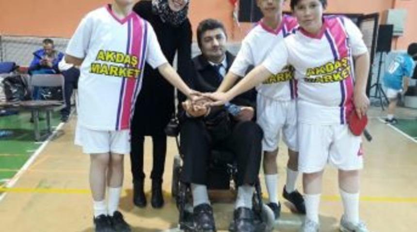 Aslanapa Ortaokulu Masa Tenisi M&uuml;sabakalarına Katıldı